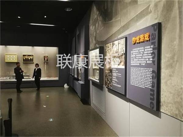 文物展柜图片