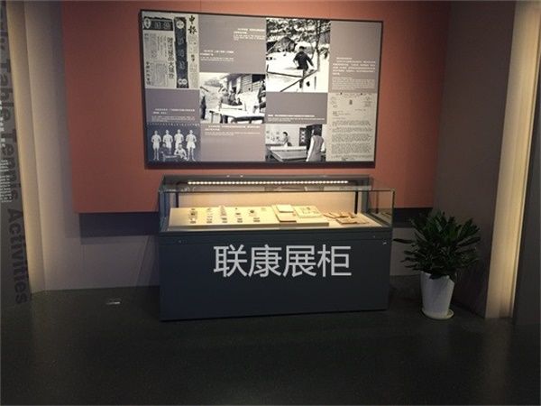 博物馆斜面文物展柜